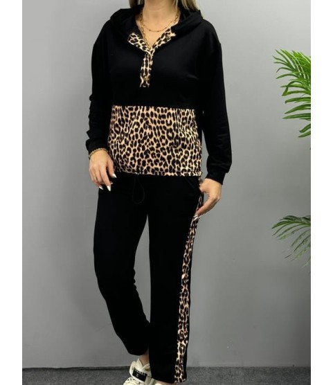 Kadın Uzun Kollu Leopar Detay Sweat Ve Yanı Leopar şerit Detay Pantolon Ikili Takım Kadın Uzun Kollu Leopar Detay Sweat Ve Yanı Leopar şerit Detay Pantolon Ikili Takım