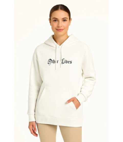 Oversize Üç İplik Şardonlu Kapüşonlu Sweatshirt – Beyaz “Other Lives” Ön Ve Arka Baskılı, Kanguru Cepli, Ribanalı Rahat Kışlık Model Beyaz Oversize Üç İplik Şardonlu Kapüşonlu Sweatshirt – Beyaz “Other Lives” Ön Ve Arka Baskılı, Kanguru Cepli, Ribanalı Rahat Kışlık Model Beyaz