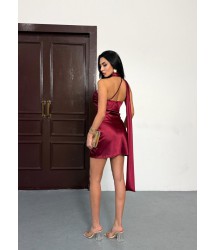 Kadın Omuz Ve Sırt Dekolteli Saten Kumaş Mini Elbise