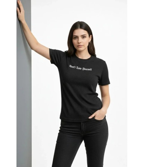 Wafıl Kumaş Tişört Regular Kalıp Bisiklet Yaka Baskılı Günlük Basic T-Shirt - Siyah Wafıl Kumaş Tişört Regular Kalıp Bisiklet Yaka Baskılı Günlük Basic T-Shirt - Siyah
