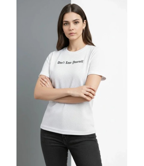 Wafıl Kumaş Tişört Regular Kalıp Bisiklet Yaka Baskılı Günlük Basic T-Shirt - Beyaz Wafıl Kumaş Tişört Regular Kalıp Bisiklet Yaka Baskılı Günlük Basic T-Shirt - Beyaz