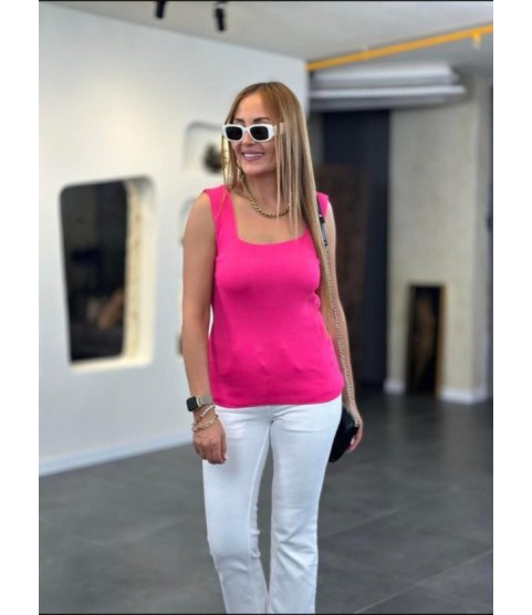 Kadın Kare Yaka Kalın Askılı Beyaz Triko Bluz