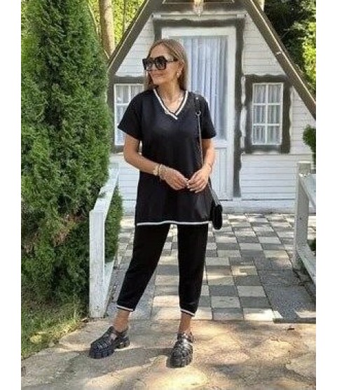 Kadın Kısa Kollu V Yakalı Iki Iplik Bluz Ve Pantolon Ikili Takım Kadın Kısa Kollu V Yakalı Iki Iplik Bluz Ve Pantolon Ikili Takım