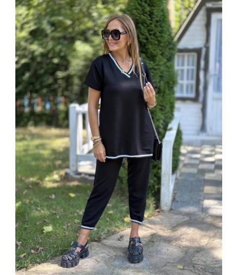 Kadın Kısa Kollu V Yakalı Iki Iplik Bluz Ve Pantolon Ikili Takım Kadın Kısa Kollu V Yakalı Iki Iplik Bluz Ve Pantolon Ikili Takım