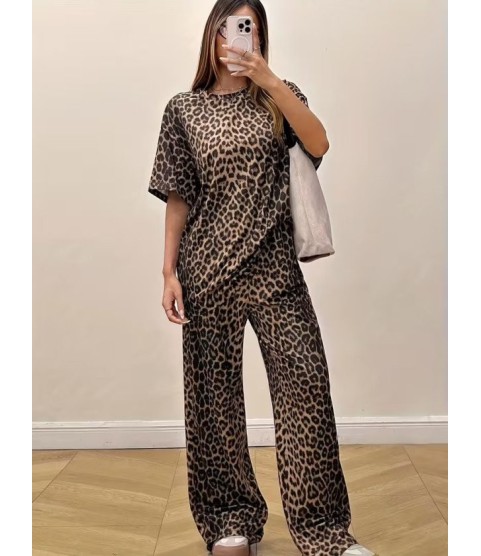 Kadın Kısa Kollu Bisiklet Yaka Iki Iplik Leopar Desenli Bluz Ve Pantolon Ikili Takım