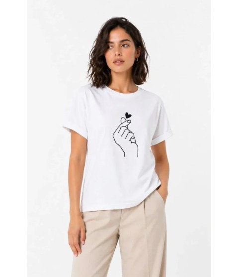 Kore Parmak Kalp Aşk Temalı Minimal Baskılı Tişört Yazlık Kısa Kol T-Shirt - Beyaz Kore Parmak Kalp Aşk Temalı Minimal Baskılı Tişört Yazlık Kısa Kol T-Shirt - Beyaz