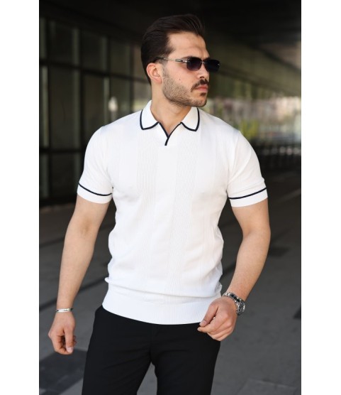 Erkek Dokulu Desen Yakalı Kısa Kollu Tişört