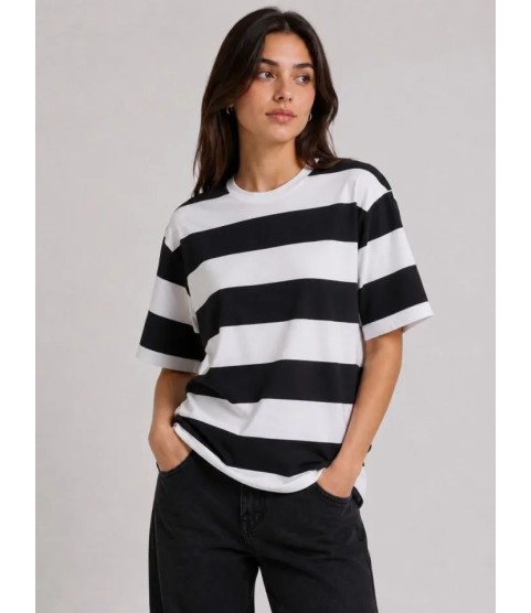 Çizgili Oversize Tişört Bisiklet Yaka Kısa Kol Yazlık T-Shirt - Siyah Çizgili Oversize Tişört Bisiklet Yaka Kısa Kol Yazlık T-Shirt - Siyah