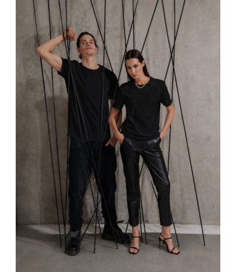 Unisex Kısa Kollu Bisiklet Yaka Basic Viskon Bluz Unisex Kısa Kollu Bisiklet Yaka Basic Viskon Bluz