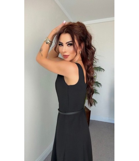 Kadın Askılı Kare Yakalı Kemersiz A şeklinde Gelen Uzun Ithal Krep Elbise Kadın Askılı Kare Yakalı Kemersiz A şeklinde Gelen Uzun Ithal Krep Elbise