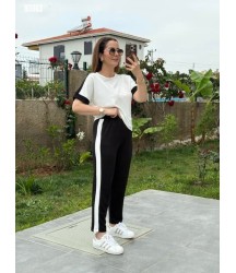 Kadın Kısa Kollu Modal Dokulu Kumaş Yanı şeritli Takım