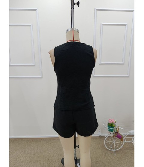 Kadın Askılı önü Düğmeli Asimetrik Detaylı Bluz Ve Astarlı Short Ikili Takım Kadın Askılı önü Düğmeli Asimetrik Detaylı Bluz Ve Astarlı Short Ikili Takım