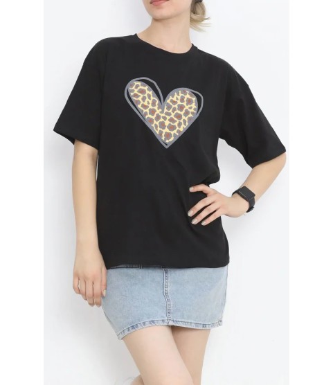 14 Şubat Sevgililer Günü Leopar Kalp Baskılı Oversize Bisiklet Yaka T-shirt - Siyah 14 Şubat Sevgililer Günü Leopar Kalp Baskılı Oversize Bisiklet Yaka T-shirt - Siyah