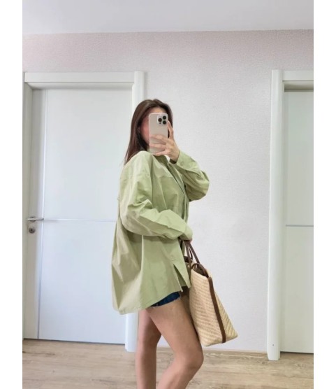 Oversize Pens Detaylı Cepli Yırtmaçlı Rahat Kalıp Poplin Gömlek - Yeşil Oversize Pens Detaylı Cepli Yırtmaçlı Rahat Kalıp Poplin Gömlek - Yeşil